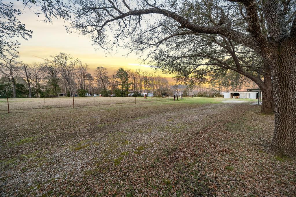 302 Garden City Road, Livingston, Texas image 27