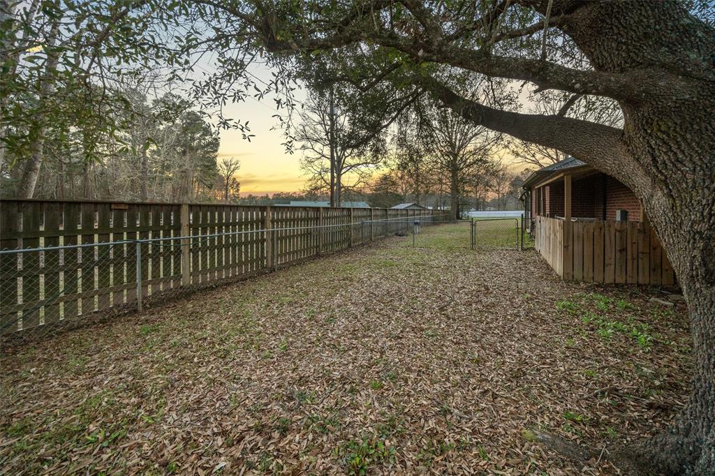 302 Garden City Road, Livingston, Texas image 11