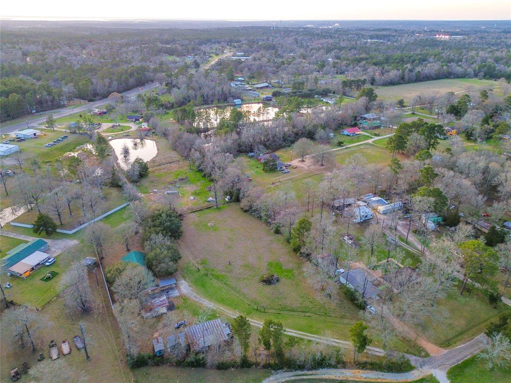 302 Garden City Road, Livingston, Texas image 12