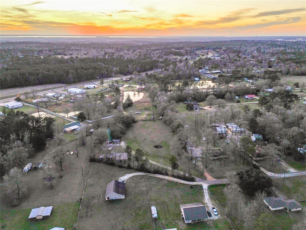 302 Garden City Road, Livingston, Texas image 32
