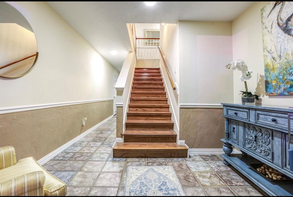 120 Starboard Drive, San Leon, Texas image 2