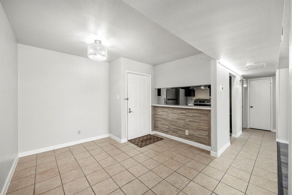 206 Plaza Verde Drive #D35, Houston, Texas image 4