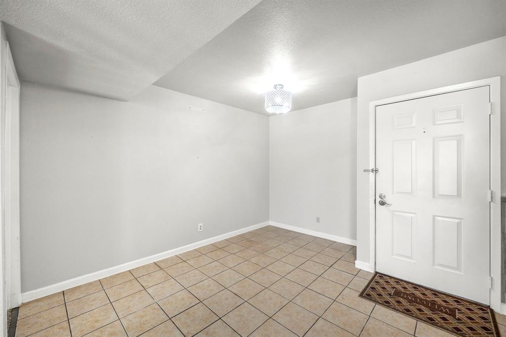 206 Plaza Verde Drive #D35, Houston, Texas image 3