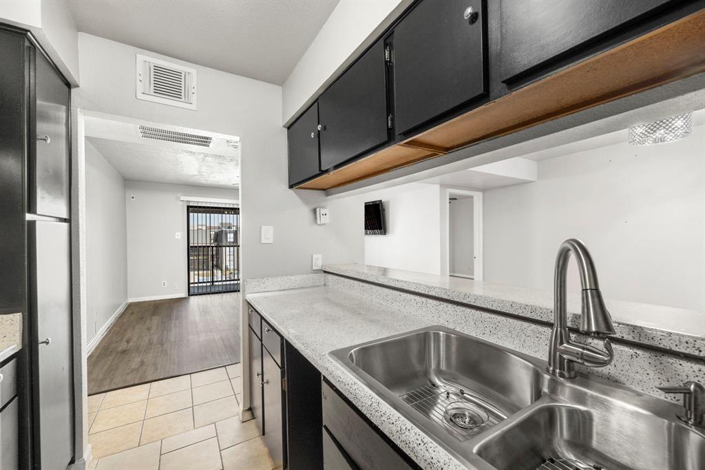206 Plaza Verde Drive #D35, Houston, Texas image 7
