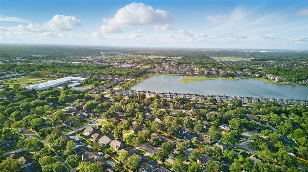 4826 Pecan Grove Drive, Pearland, Texas image 37