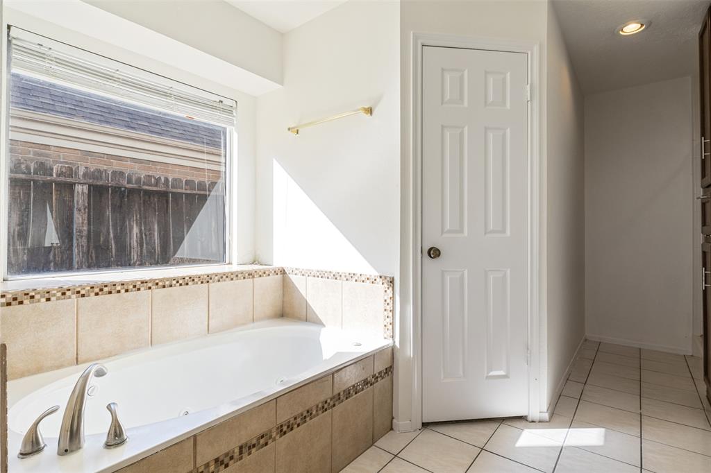 4826 Pecan Grove Drive, Pearland, Texas image 26