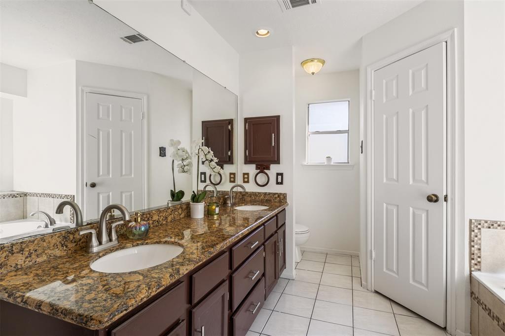 4826 Pecan Grove Drive, Pearland, Texas image 25