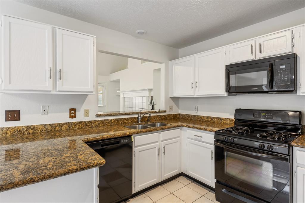 4826 Pecan Grove Drive, Pearland, Texas image 12