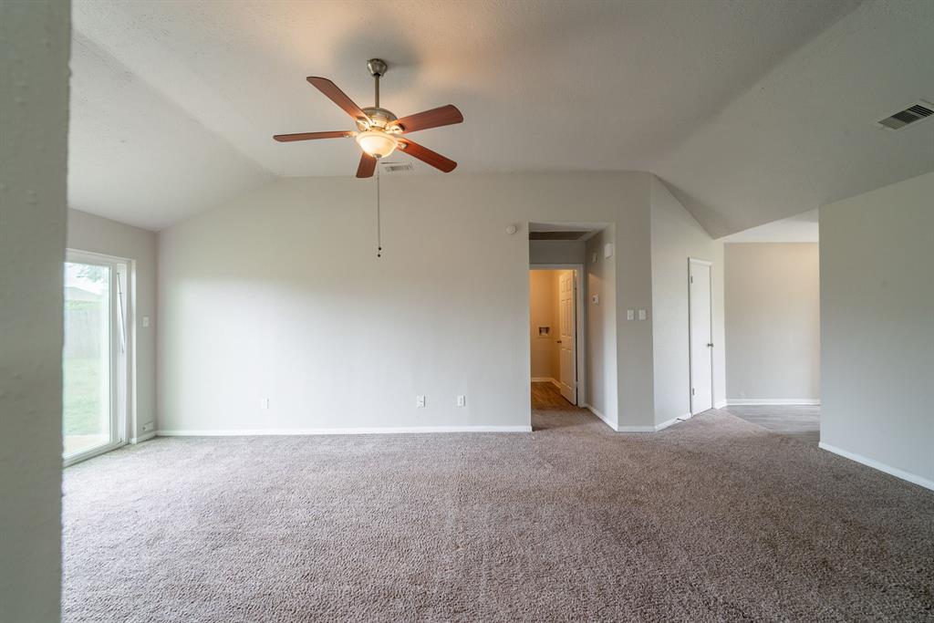 22718 Pebworth Place, Spring, Texas image 3