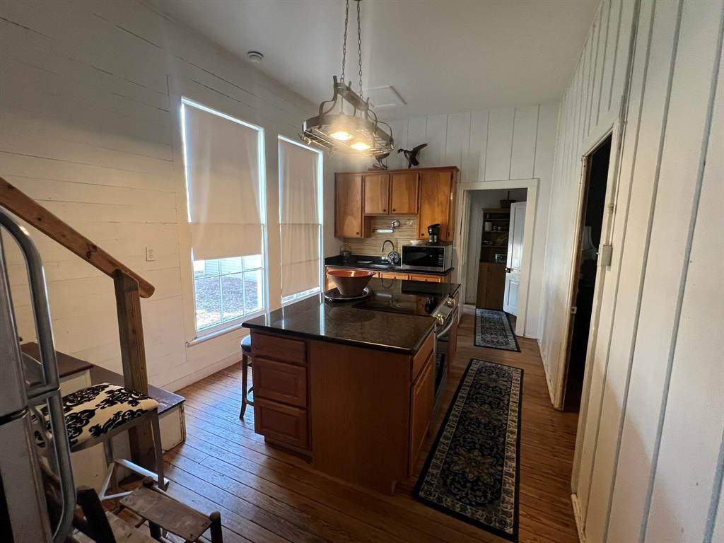 33 N Harris Street, Bellville, Texas image 11