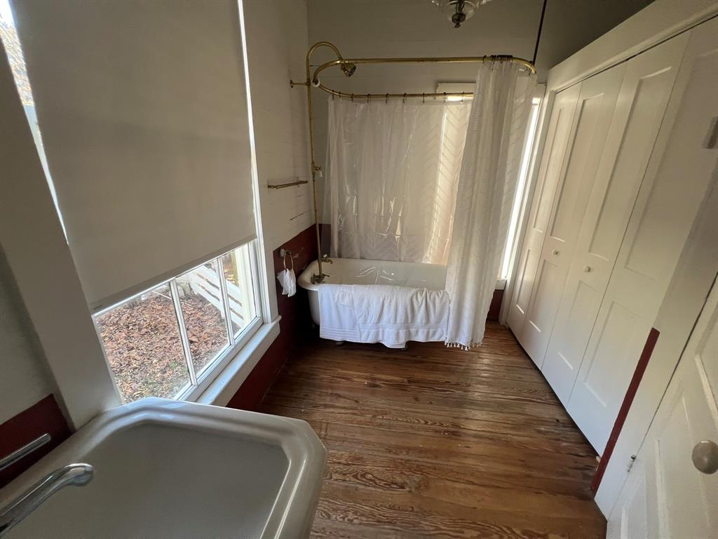 33 N Harris Street, Bellville, Texas image 10