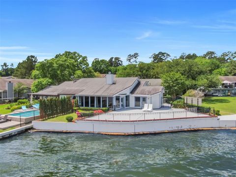 Photo of 35 Lakeview Village, Conroe, TX 77356 (MLS # 56692244)