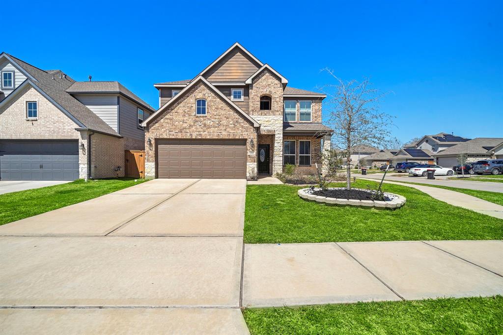 32610 Dew Crest Street, Brookshire, Texas image 1