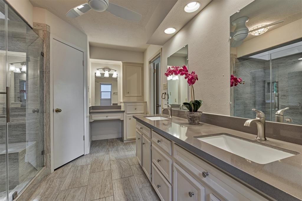 52 S Havenridge Drive, The Woodlands, Texas image 19