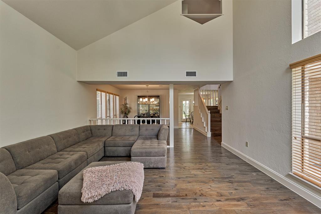 52 S Havenridge Drive, The Woodlands, Texas image 8