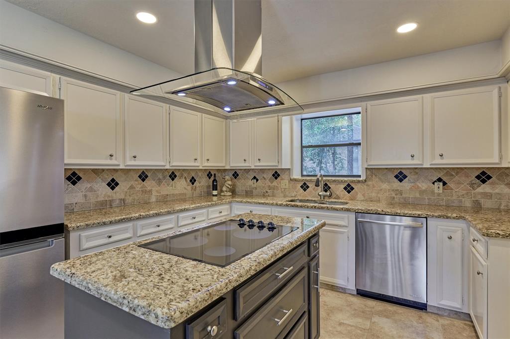 52 S Havenridge Drive, The Woodlands, Texas image 10