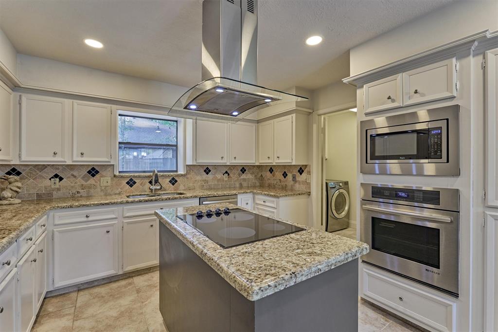 52 S Havenridge Drive, The Woodlands, Texas image 13