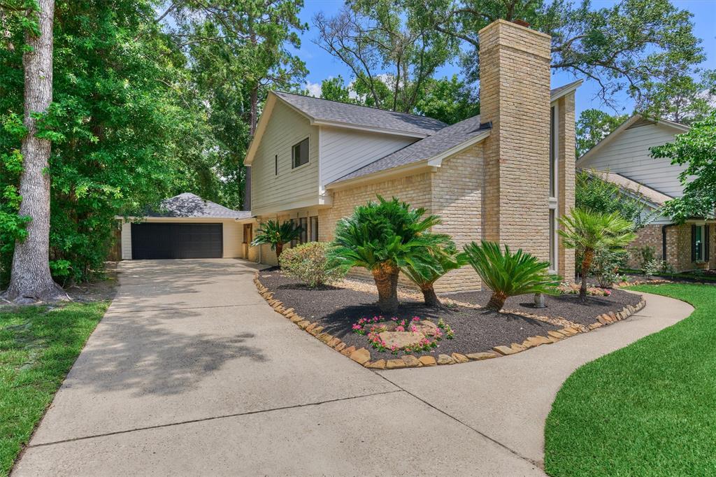 52 S Havenridge Drive, The Woodlands, Texas image 3