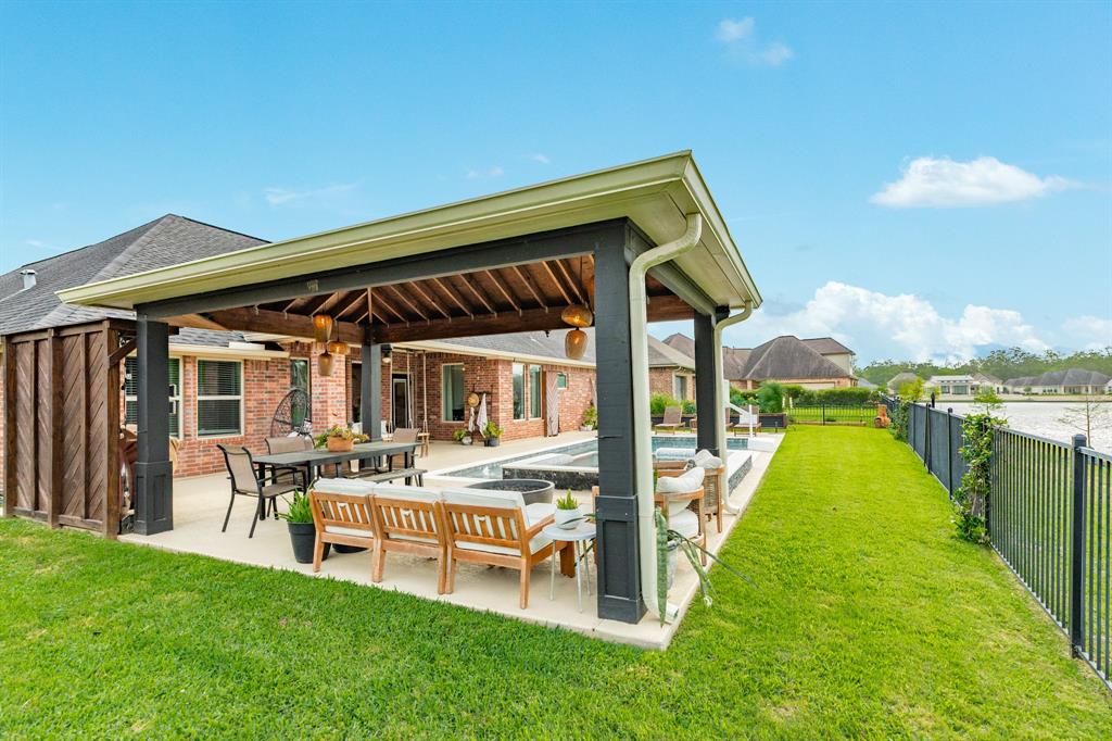 58 Deerwood Court, Lake Jackson, Texas image 36