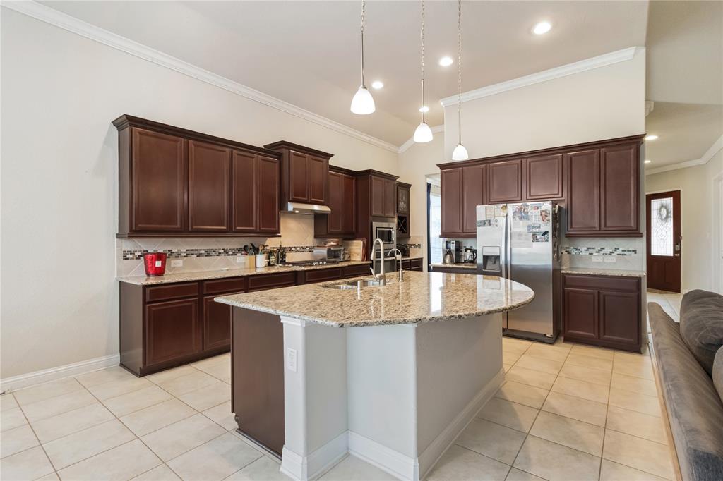 9612 Eden Ridge Lane, Pearland, Texas image 13