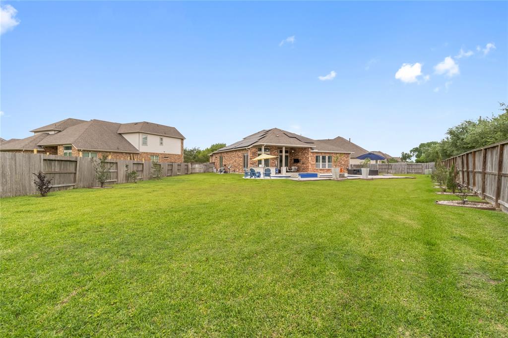 9612 Eden Ridge Lane, Pearland, Texas image 37