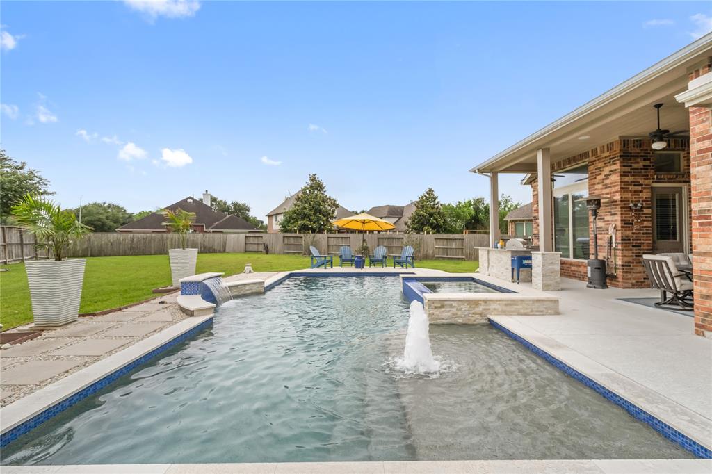9612 Eden Ridge Lane, Pearland, Texas image 34