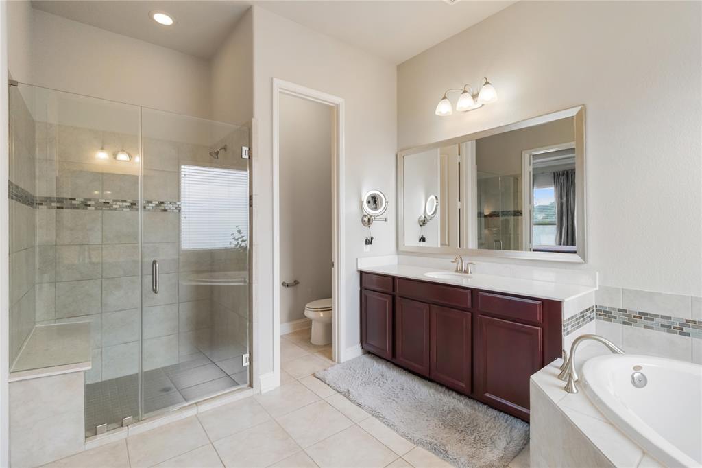 9612 Eden Ridge Lane, Pearland, Texas image 18