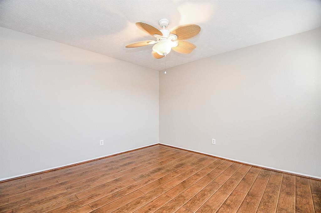 12110 Meadow Valley Lane, Meadows Place, Texas image 32