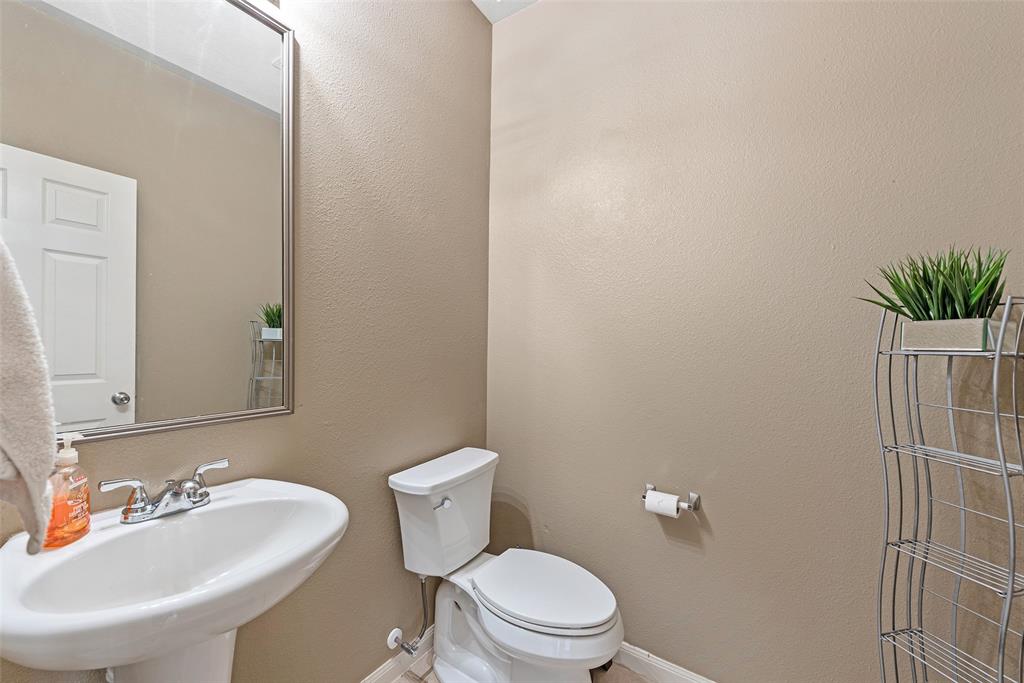 9807 Opal Rock Drive, Rosharon, Texas image 27