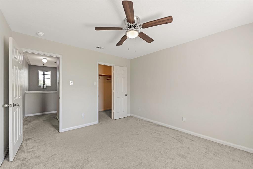 9807 Opal Rock Drive, Rosharon, Texas image 24