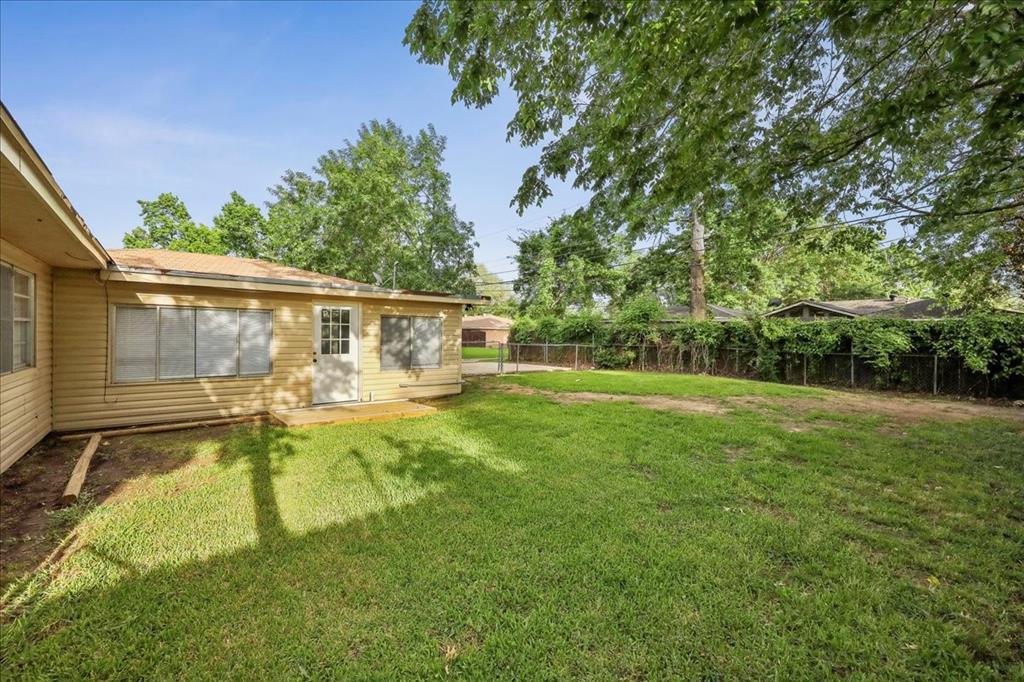5235 Laurel Street, Beaumont, Texas image 33