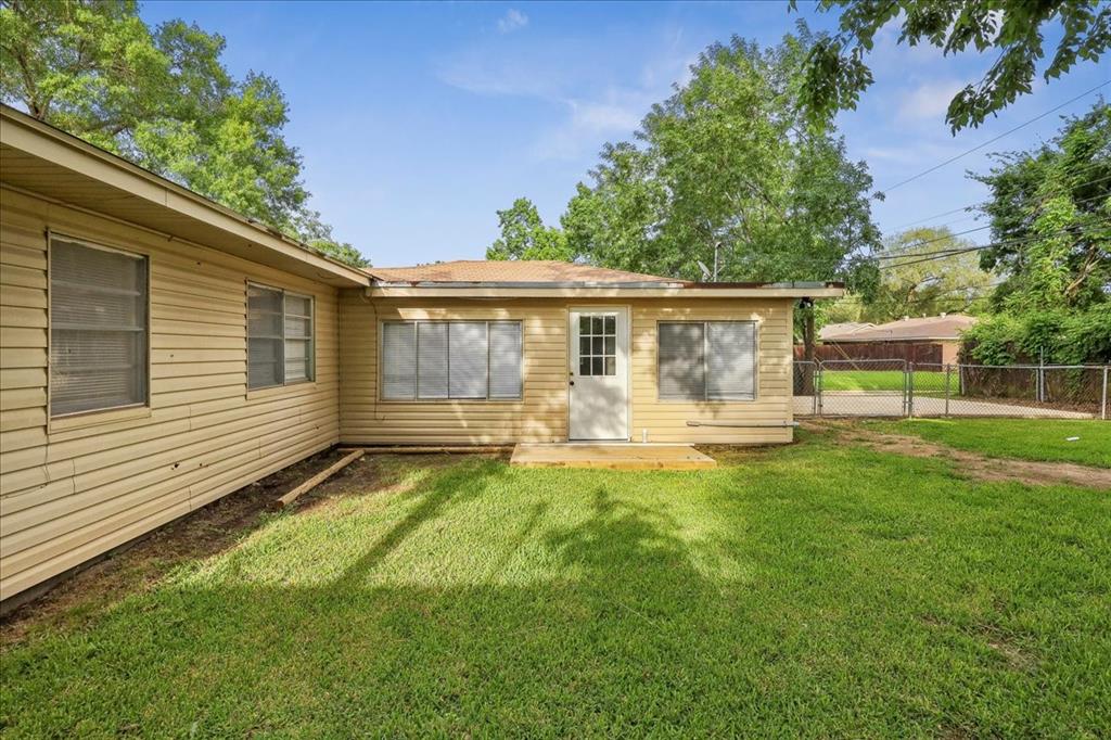5235 Laurel Street, Beaumont, Texas image 34