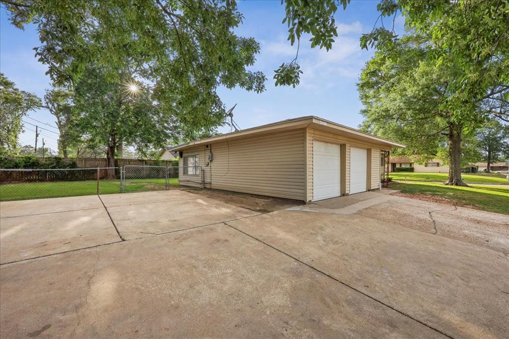 5235 Laurel Street, Beaumont, Texas image 5