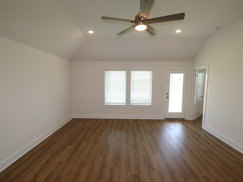 2015 Wheat Pasture Way, Rosenberg, Texas image 3