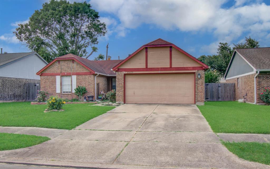 10829 E Linwood Drive, La Porte, Texas image 5