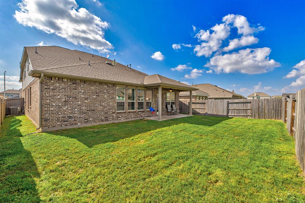 4423 Whitehaven Pine Way, Rosharon, Texas image 37