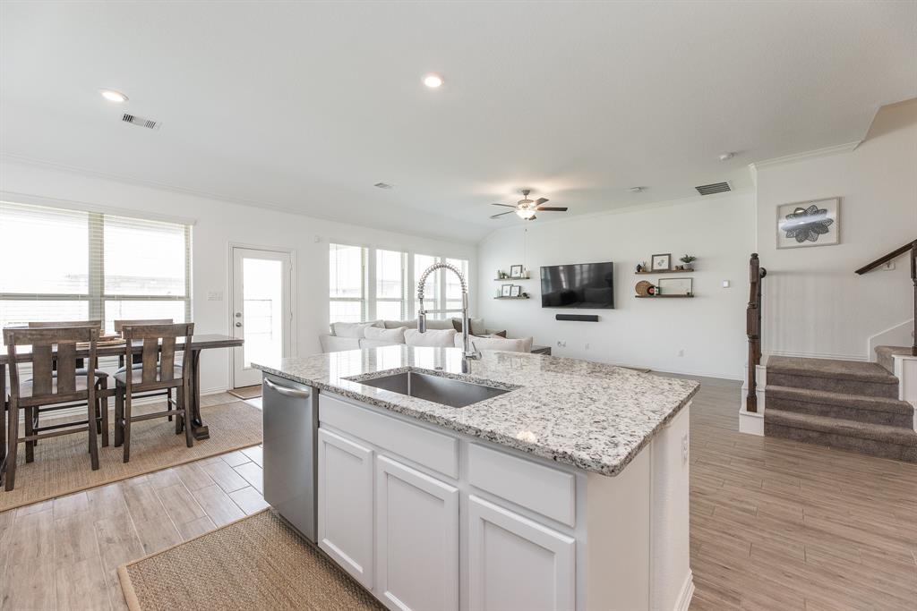 4423 Whitehaven Pine Way, Rosharon, Texas image 19