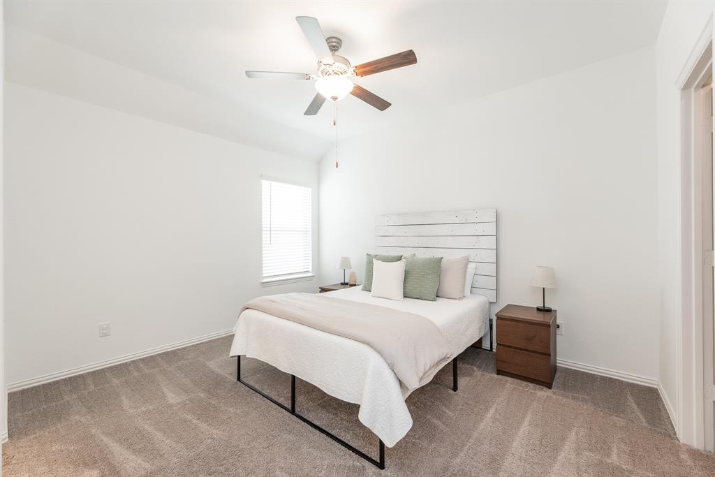 4423 Whitehaven Pine Way, Rosharon, Texas image 32