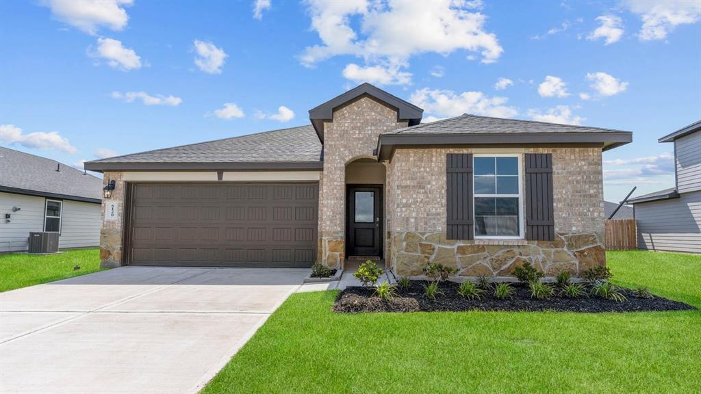 8034 Marchese Drive, Richmond, Texas image 1