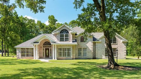 10514 Crestwater Circle Magnolia TX 77354