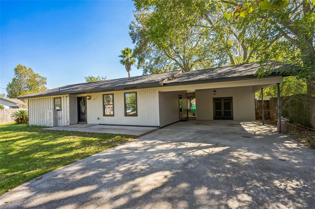 107 W Oak, Daisetta, Texas image 16