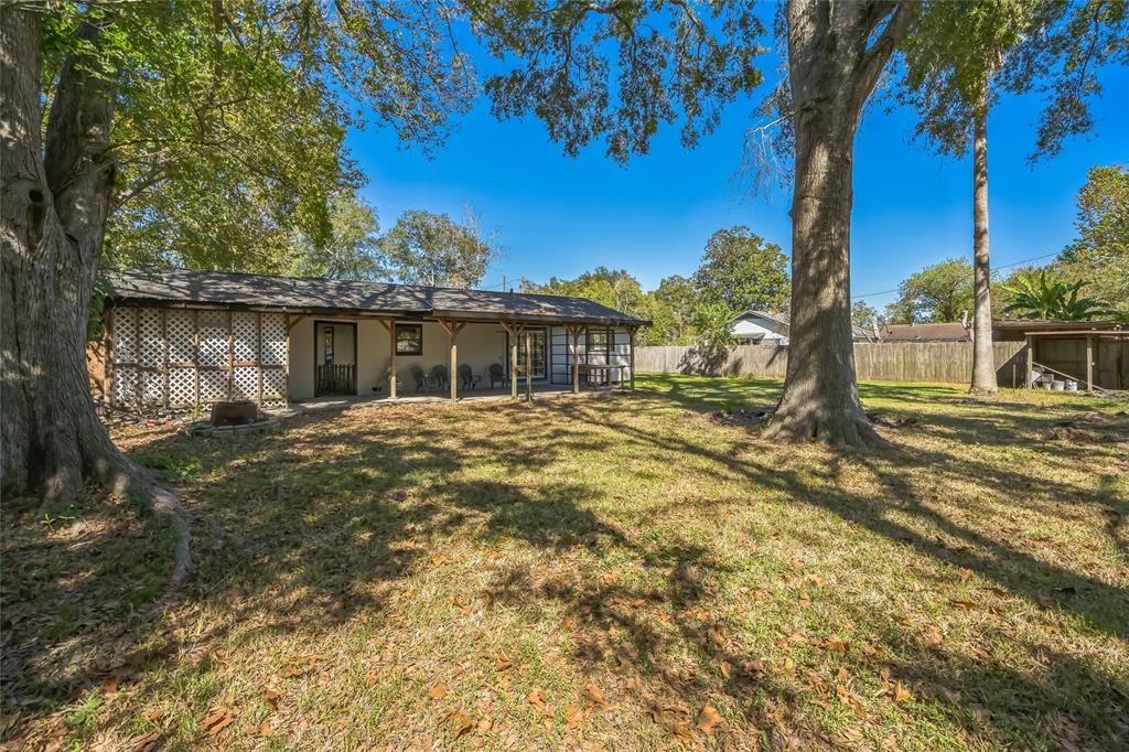 107 W Oak, Daisetta, Texas image 19