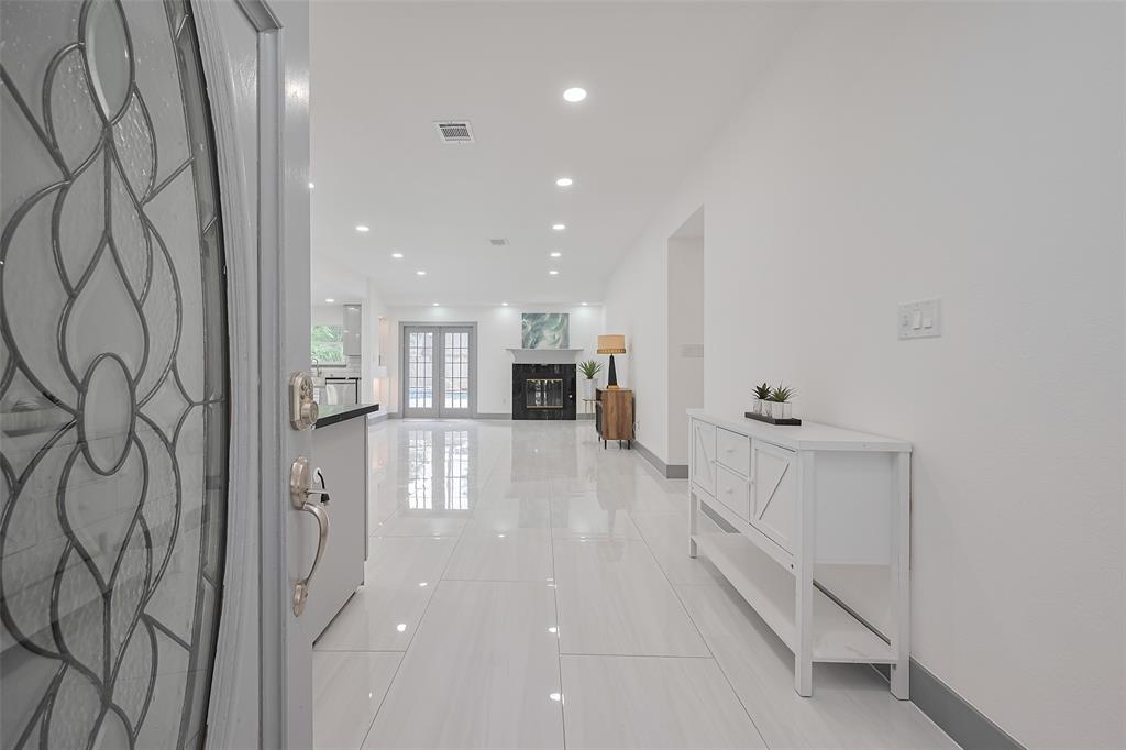 14823 Forest Lodge Drive, Houston, Texas image 8