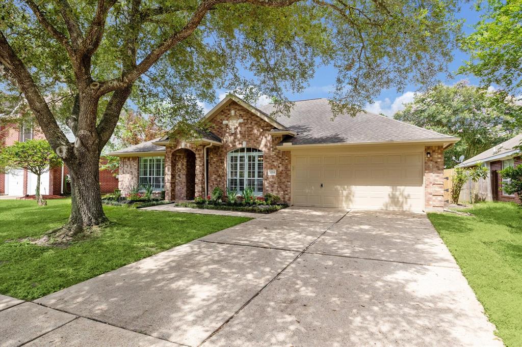 1034 S Wellsford Drive