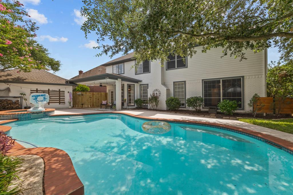 2413 Sawgrass Court