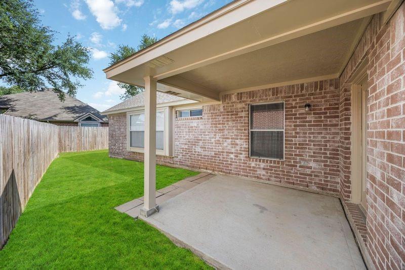 403 Leisure Drive, Stafford, Texas image 28