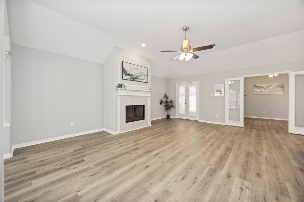403 Leisure Drive, Stafford, Texas image 6