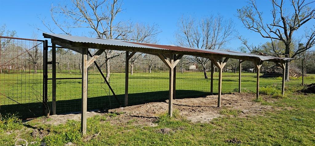 1001 Indian Shores Road, Crosby, Texas image 14