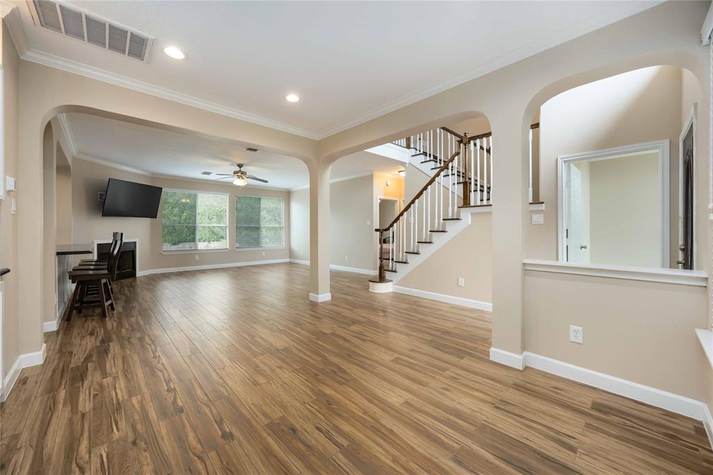 5498 Appleblossom Lane, Friendswood, Texas image 6