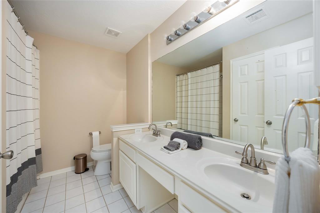 5498 Appleblossom Lane, Friendswood, Texas image 26